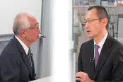 【写真を見る】加地氏と山中氏の話題は臓器移植から日本の教育システムにまで及んだ