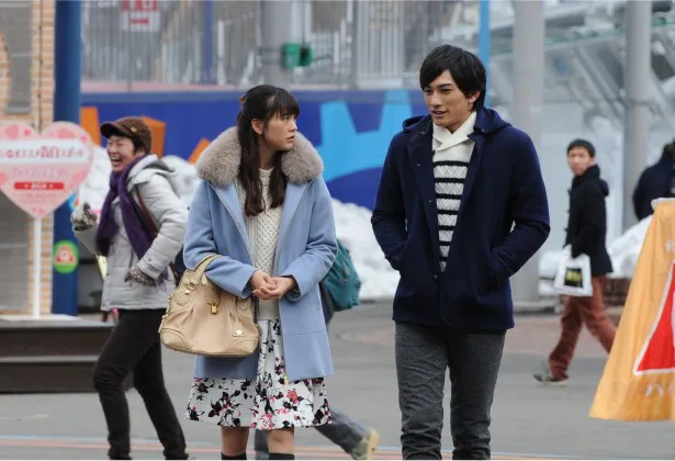 2月19日(金)の第3話では、如月すみれ(桐谷美玲)と真白が遊園地デートを実行