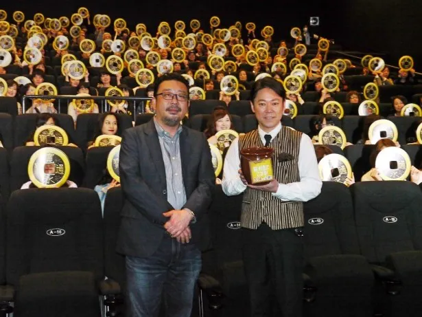 大阪で行われた舞台あいさつに阿部サダヲ、重岡大毅、中村義洋監督が登壇した