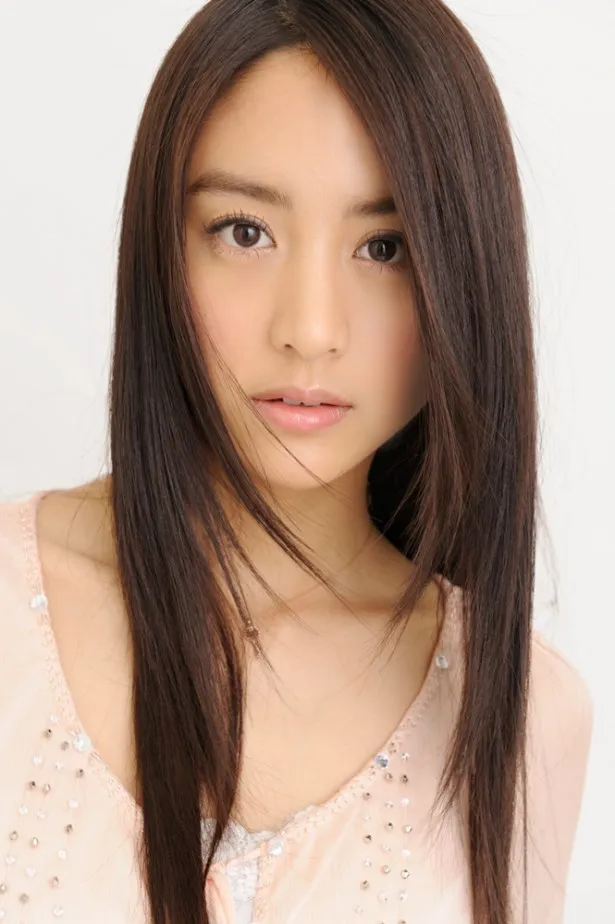 山本はさまざまなドラマで活躍する若手人気女優