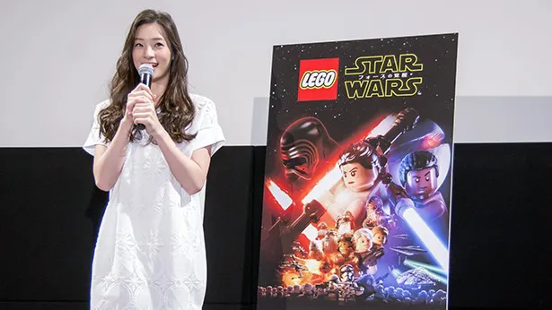 今回初めて「スター・ウォーズ」シリーズを見たという足立梨花