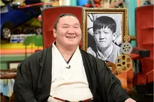 白鵬が幼なじみの女性からのコメントに赤面!?