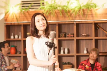 元モー娘。飯田圭織、大人になった“かおりん”を見せる