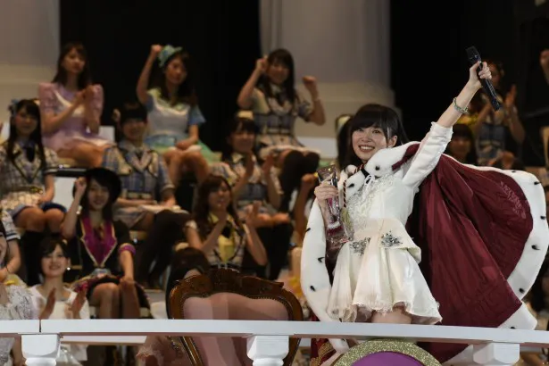 '15年の総選挙では、HKT48・指原莉乃がセンターにに輝いた