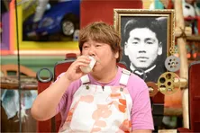 石塚英彦が40年ぶりの味にまいう~連発!?