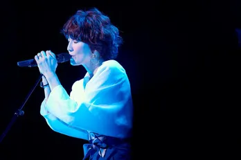 “マイラバ”デビュー20周年ライブをオンエア