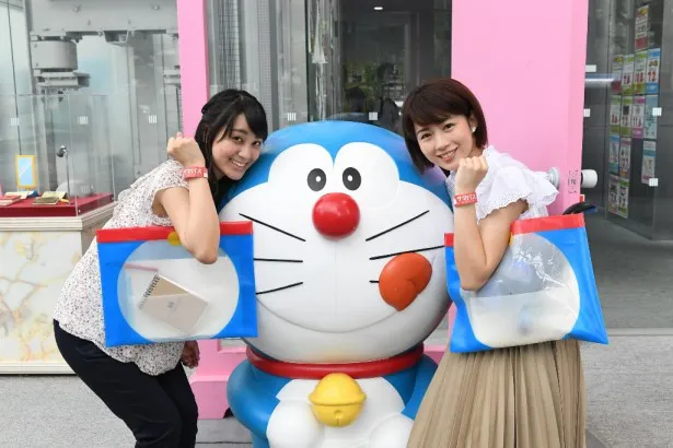 テレビ朝日の池谷麻依アナと田中萌アナ(写真左から)