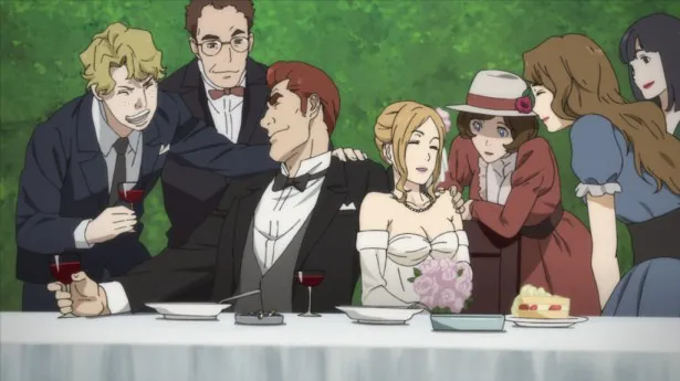 【写真を見る】第2話では、ドン・ヴィンセントの屋敷が娘のフィオとロナルドの結婚式が行われる