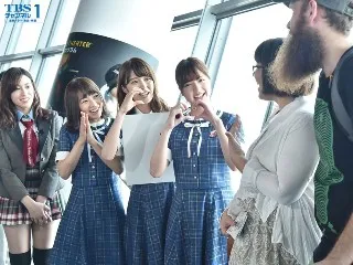 乃木坂46・衛藤美彩が外国人相手にグイグイいく!?