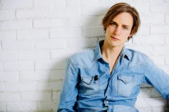 “ハンコ王子”ロマ「日本のハンコは魔法の道具のよう」