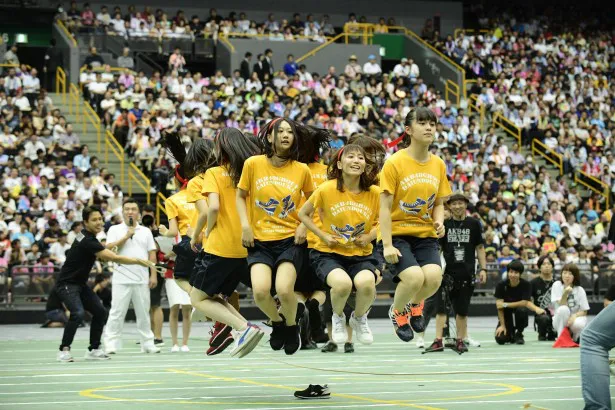 さいたまスーパーアリーナにて行われた「第2回AKB48グループ　チーム対抗大運動会」で白熱の優勝争いを繰り広げるSKE48チームKII