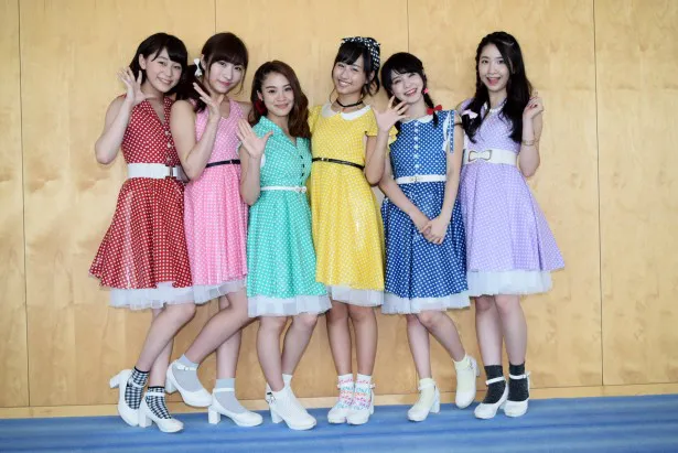 La PomPonのHINA、KAREN、YUKINO、KIRI、RIMA、MISAKI(写真左から)