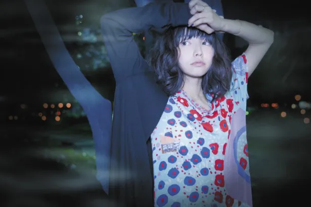 感情型シンガーソングライター・植田真梨恵がニューシングル「夢のパレード」のジャケット写真を公開！
