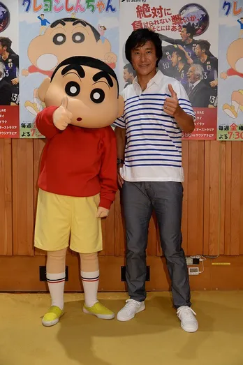 炎のストライカー・ゴン中山がしんちゃんと激熱コラボ