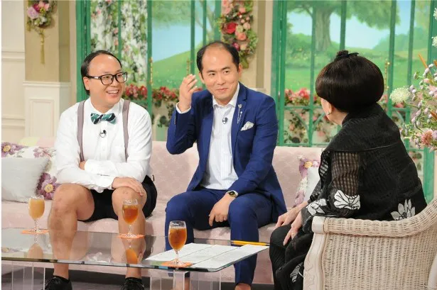 8月23日(火)の「徹子の部屋」に出演するトレンディエンジェル・たかし、斎藤司とMC・黒柳徹子(写真左から)