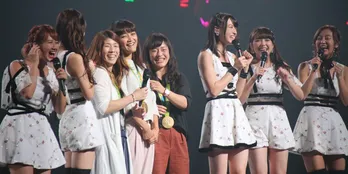 ℃-ute、五輪メダルの重さにたまらず絶叫!!