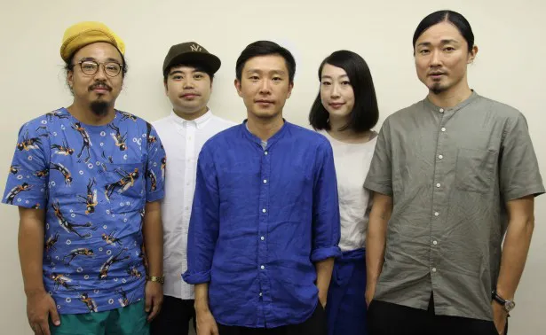 現体制では初となるアルバムをリリースしたbonobos・梅本浩亘、田中佑司、蔡忠浩、森本夏子、小池龍平(写真左から)