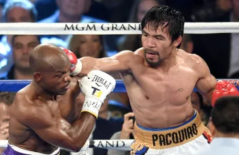 ボクシング界のスター、パッキャオ復帰戦を生中継！