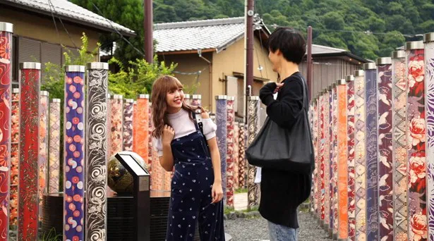【写真を見る】秋の京都、にこるんはイケメン俳優・Oと待ち合わせ