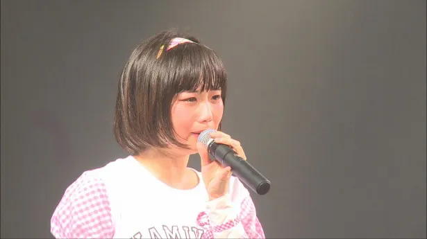 神宿2周年ライブでは、ひなぷぅこと小山ひなの号泣あいさつが印象的だった
