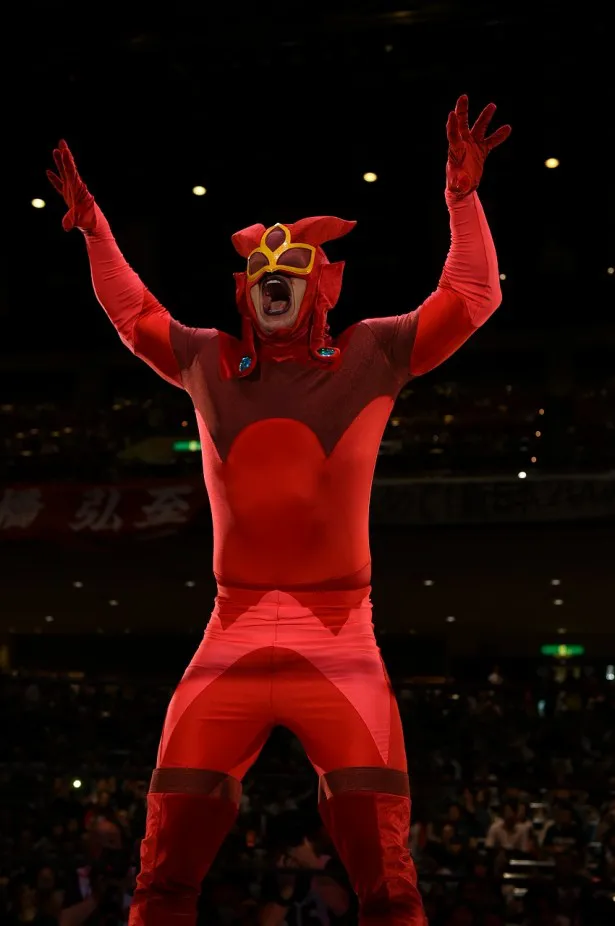 レッドデスマスクは、アニメにも登場する“赤き死の仮面”と形容される強豪