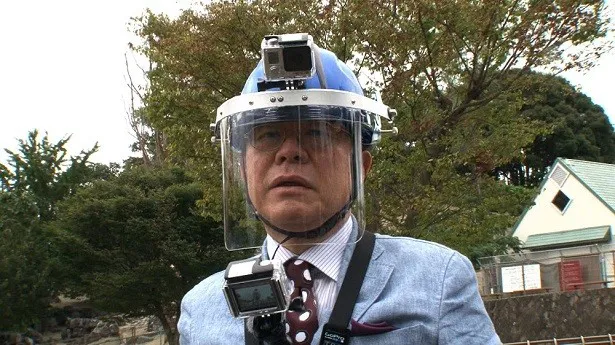 【写真を見る】人生初のヘルメットカメラ姿を披露する猪瀬直樹元都知事