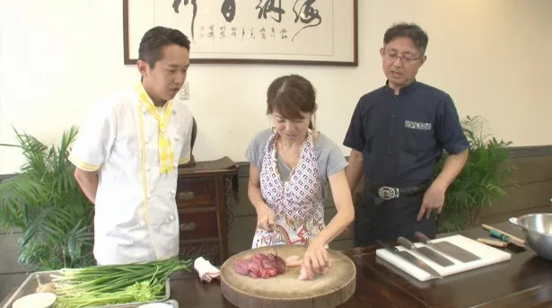 金子貴俊は台湾の日本人妻を手助けするため、台湾の有名料理店でプロの技術を学ぶ！