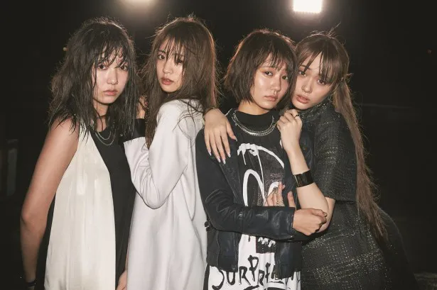 新曲をリリースする夢みるアドレセンスの京佳、志田友美、荻野可鈴、山田朱莉(写真左から)