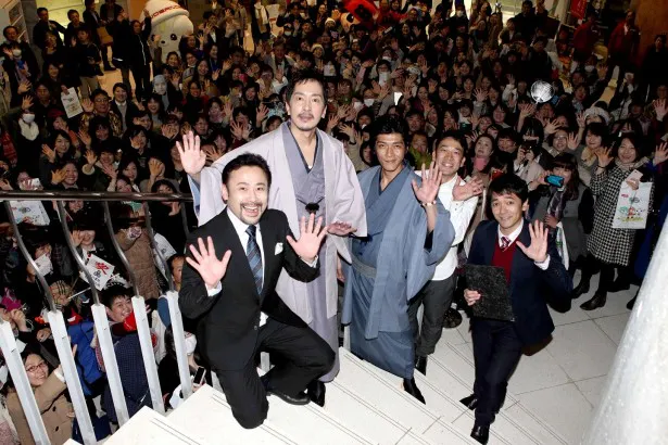 トークショーに登場した(左から)高木渉、栗原英雄、村上新悟、迫田孝也、大野泰広
