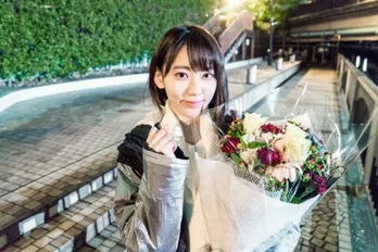 HKT48・宮脇咲良が「キャバすか学園」撮了に笑顔！