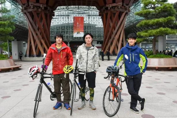 画像・写真 間宮祥太朗ら金沢の街をロードバイクで駆け抜ける(1/10) | WEBザテレビジョン