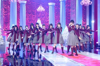 欅坂46やももクロ高城れにらが冬ソングを熱唱!