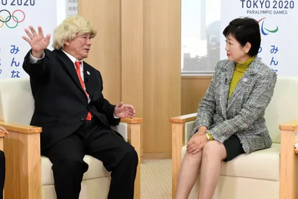 ビートたけしと小池百合子はさまざまな問題を抱える東京について議論を交わす
