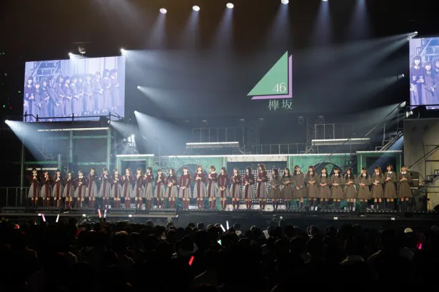 欅坂46＆けやき坂46の全メンバー32名がずらり！