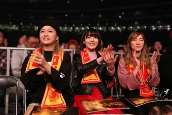 宮脇咲良らが東京ドームでプロレスを初観戦！