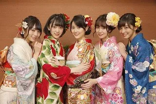 乃木坂46の5人が成人式！　生田絵梨花＆斎藤ちはるが“お酒”の飲み方で妄想爆発!?