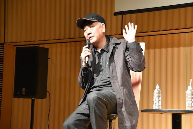 佐々部監督は、映画「半落ち」「四日間の奇蹟」「ツレがうつになりまして。」などでメガホンを取っている