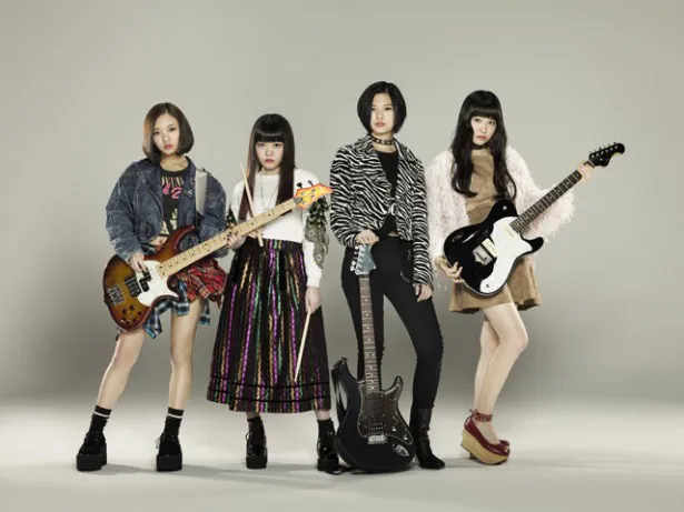 3月には、初のワンマンライブツアー「GIRLFRIEND％」を控えている