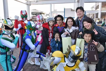 小泉今日子バースデーを左江内家メンバーらがお祝い!