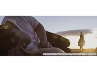 ターコイズの空の下で